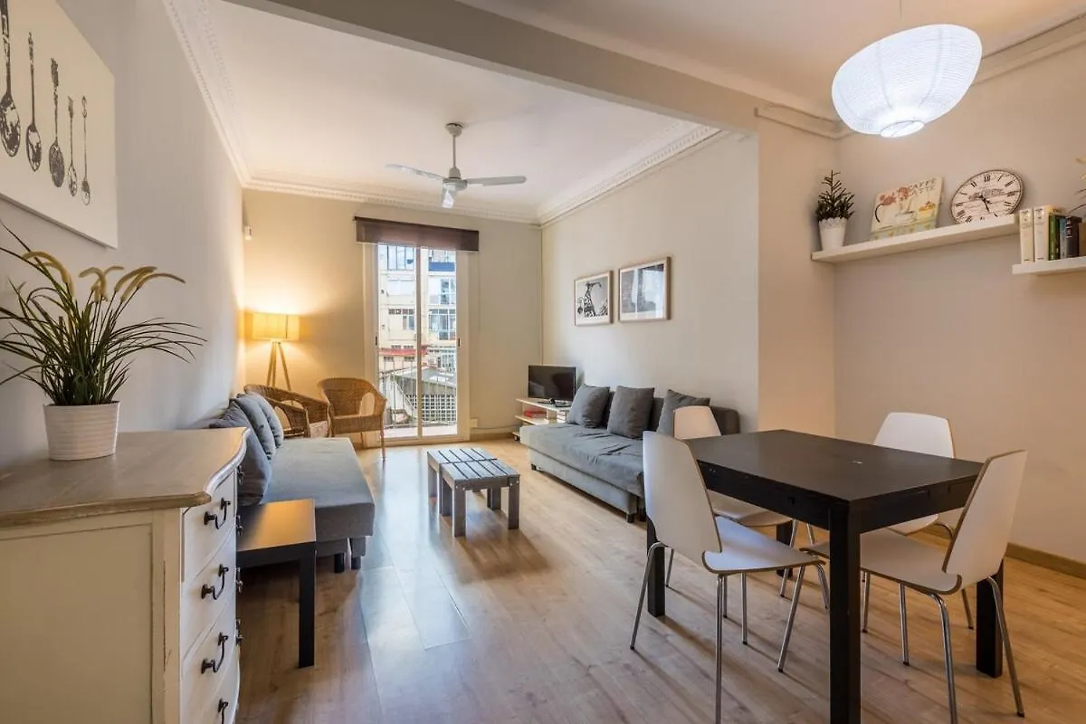 23Par1007 Comfortable Apartment In Paralel バルセロナ