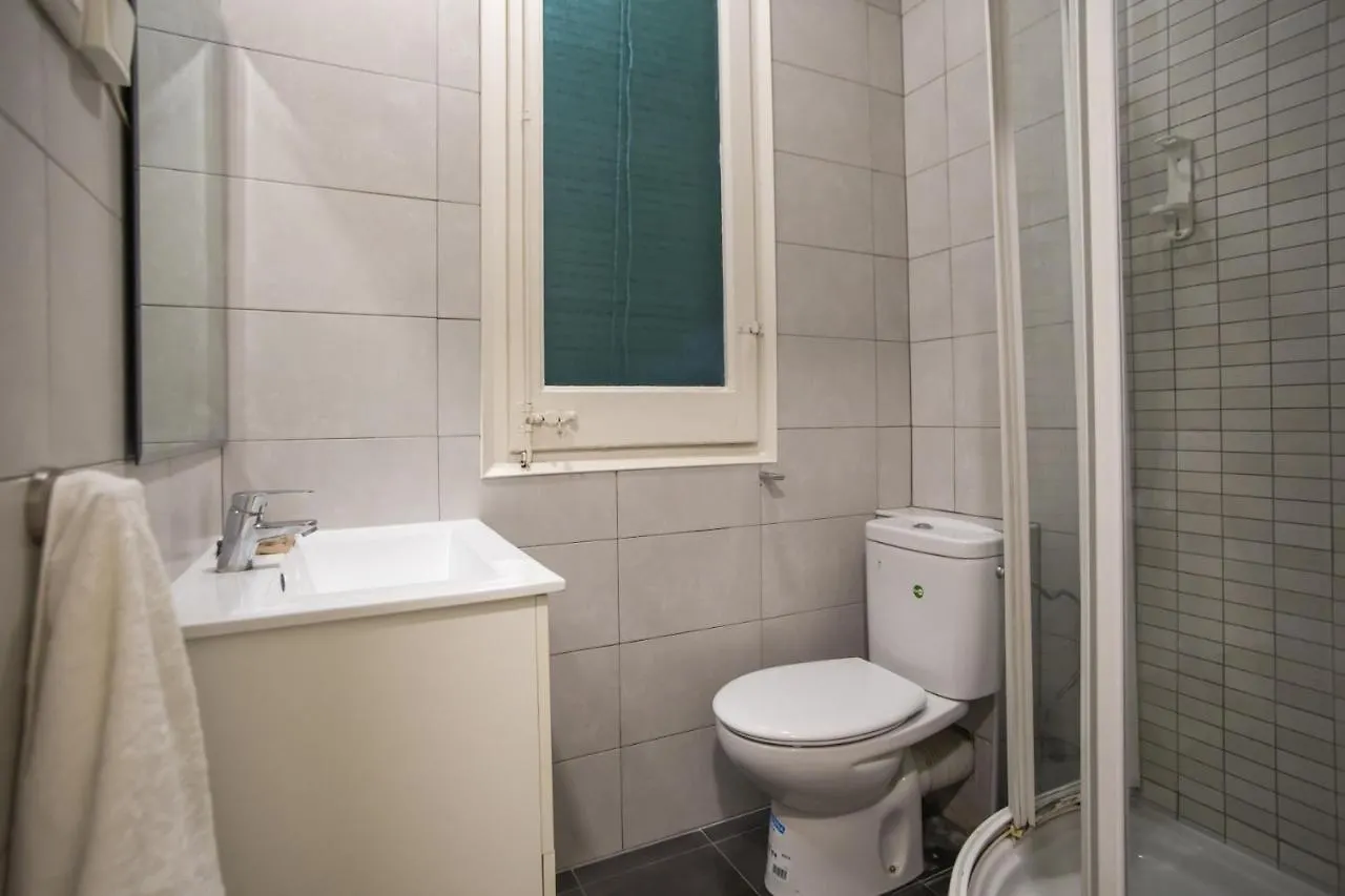 23Par1007 Comfortable Apartment In Paralel バルセロナ 0*,